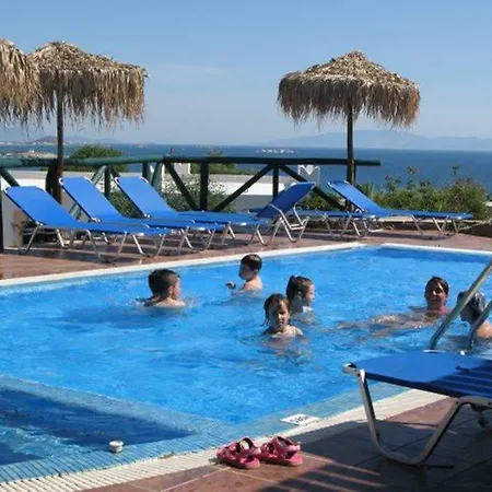 Kavuras Village & 4*