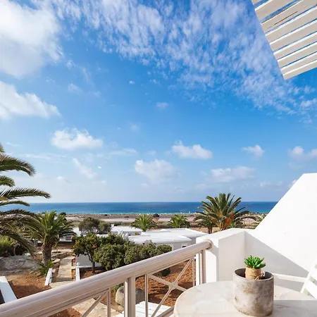 מלון Kavuras Village 4*