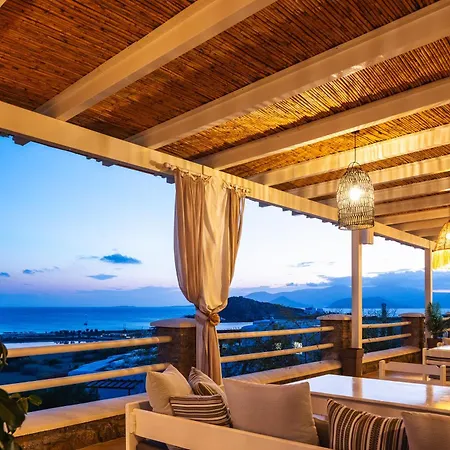 Kavuras Village & מלון