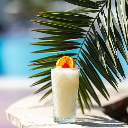 מלון Kavuras Village & 4*