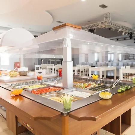 Hotel Kavuras Village &