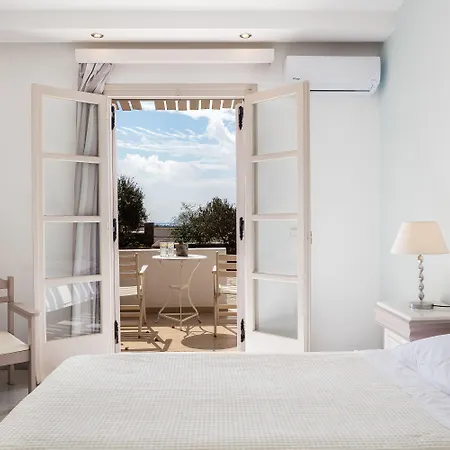 Kavuras Village & Agios Prokopios (Naxos)