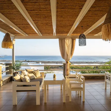 Kavuras Village & איוס פרוקופיוס