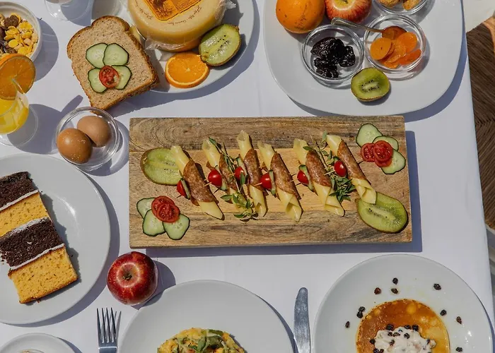 Kavuras Village & Agios Prokopios (Naxos)