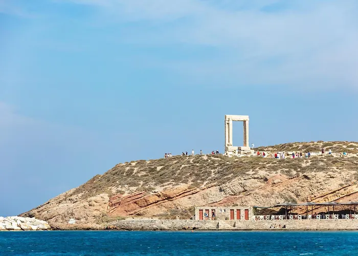 Kavuras Village & 4* Agios Prokopios (Naxos)