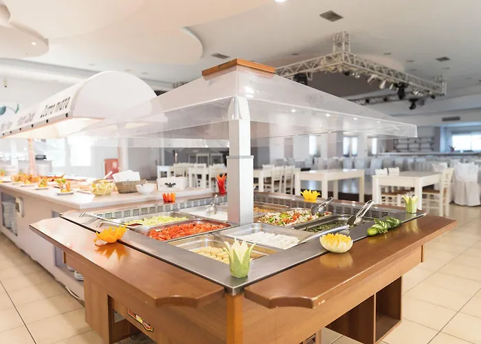 Hotel Kavuras Village &