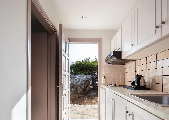 Hotel Kavuras Village & Agios Prokopios (Naxos)