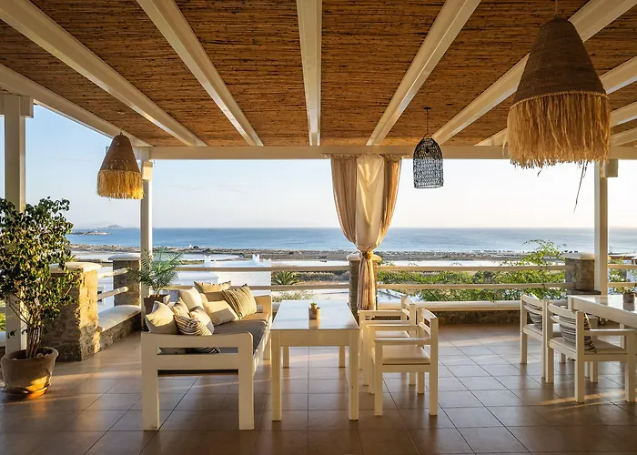 Kavuras Village & Agios Prokopios (Naxos)